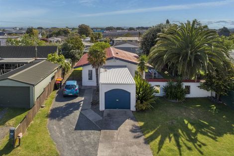 Photo of property in 6 Tudor Place, Mount Maunganui, 3116