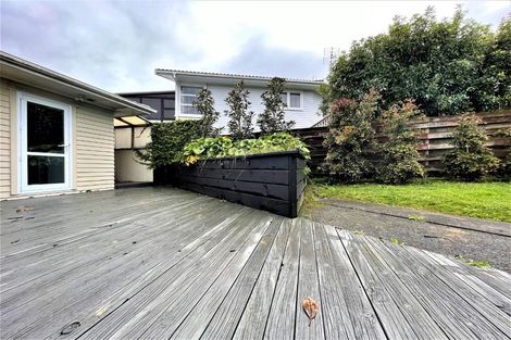 Photo of property in 21 Seon Place, Birkdale, Auckland, 0626