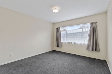 Photo of property in 1/27 Woodglen Road, Glen Eden, Auckland, 0602