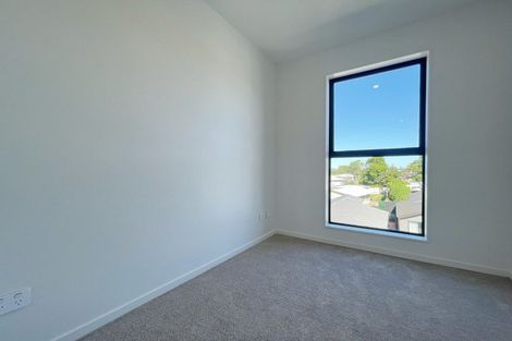 Photo of property in 7/105 Hobsonville Road, West Harbour, Auckland, 0618