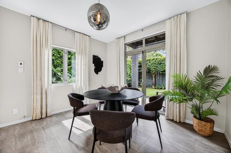 Photo of property in 20 Regina Street, Westmere, Auckland, 1022