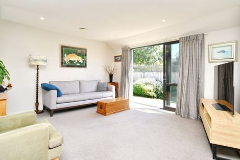 Photo of property in 2/71 Thames Street, Mairehau, Christchurch, 8013