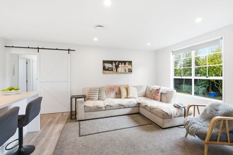 Photo of property in 7 Calbreath Place, Russley, Christchurch, 8042