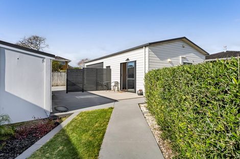 Photo of property in 3 Smith Road, Merrilands, New Plymouth, 4312