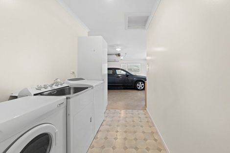 Photo of property in 4 Adam Lile Drive, Highlands Park, New Plymouth, 4312