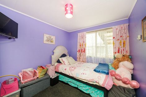 Photo of property in 5 Haast Place, Awapuni, Palmerston North, 4412