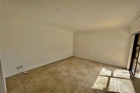 Photo of property in 31 Cumbrian Place, Conifer Grove, Takanini, 2112