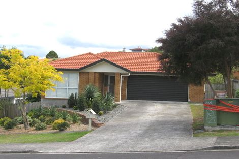 Photo of property in 10 Van Dyke Place, West Harbour, Auckland, 0618