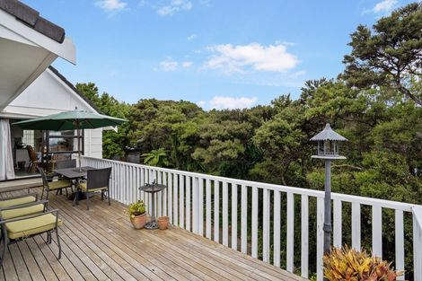 Photo of property in 14 Traffic Road, Greenhithe, Auckland, 0632