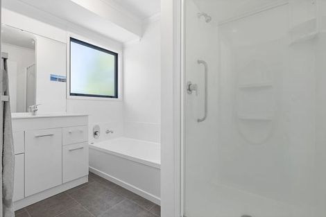 Photo of property in 10 Yasmin Lane, Kinloch, Taupo, 3377