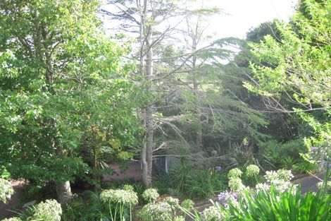 Photo of property in 76 Exmouth Road, Northcote, Auckland, 0627