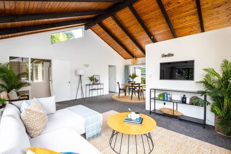 Photo of property in 121 Poplar Grove, Whalers Gate, New Plymouth, 4310