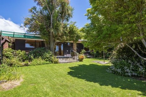 Photo of property in 12 Observatory Close, Whitby, Porirua, 5024