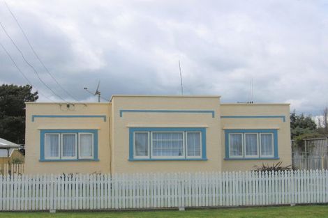 Photo of property in 49 Nash Parade, Foxton Beach, Foxton, 4815