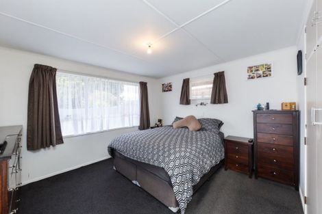 Photo of property in 1 Tararua Terrace, Cloverlea, Palmerston North, 4412