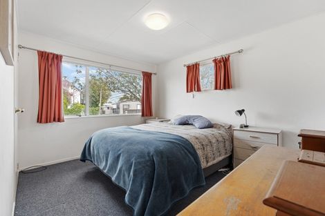 Photo of property in 2 Newton Place, Westbrook, Palmerston North, 4412