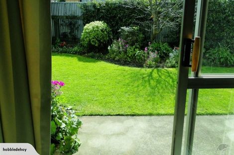 Photo of property in 6b Edwards Place, Terrace End, Palmerston North, 4410