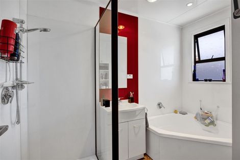 Photo of property in 28 Kingsford Street, Bell Block, New Plymouth, 4312