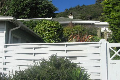 Photo of property in 623 Marine Drive, Days Bay, Lower Hutt, 5013