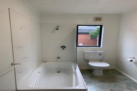 Photo of property in 1/1 Melview Place, New Lynn, Auckland, 0600