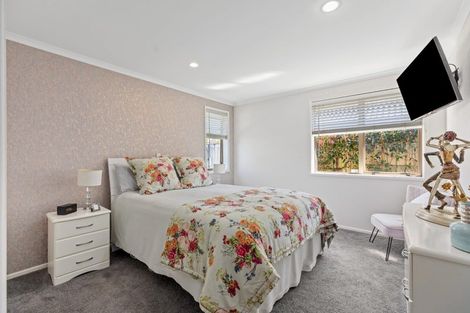 Photo of property in 20 Beachmere Place, Papamoa Beach, Papamoa, 3118