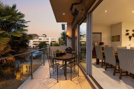 Photo of property in 19 Kilmore Street, Christchurch Central, Christchurch, 8013