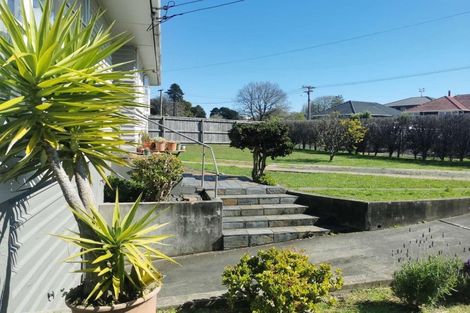 Photo of property in 21 Mcannalley Street, Manurewa East, Auckland, 2102