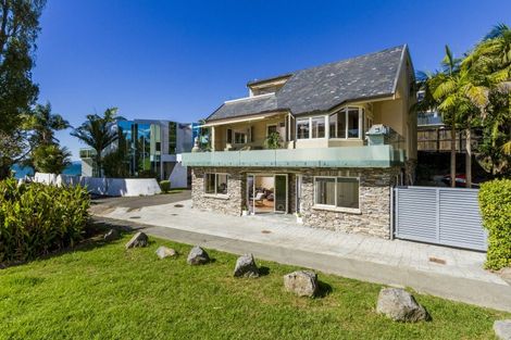 Photo of property in 1/9 The Esplanade, Castor Bay, Auckland, 0620