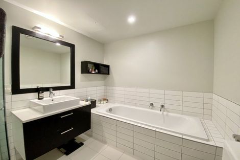 Photo of property in Chews Lane Apartments, 8a/9 Chews Lane, Wellington Central, Wellington, 6011