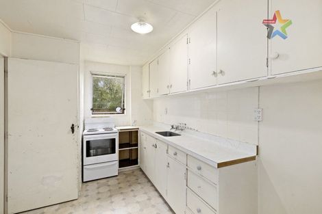 Photo of property in 8c Montgomery Crescent, Clouston Park, Upper Hutt, 5018