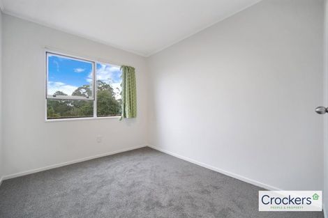 Photo of property in 21 Edgware Road, West Harbour, Auckland, 0618