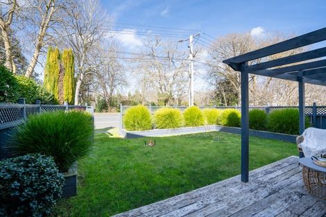 Photo of property in 2/14 Thornton Road, Cambridge, 3434