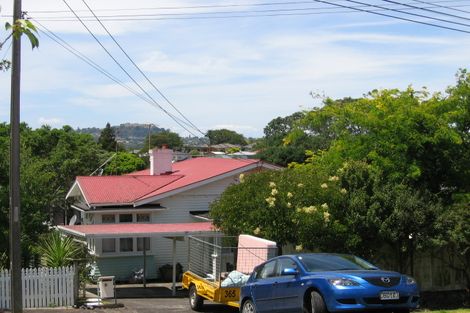 Photo of property in 6 Lloyd Avenue, Mount Albert, Auckland, 1025