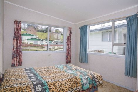 Photo of property in 10 Carlson Street, Dannevirke, 4930