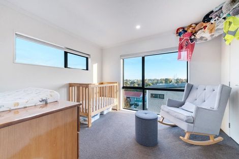 Photo of property in 3/16 Russell Road, Manurewa, Auckland, 2102