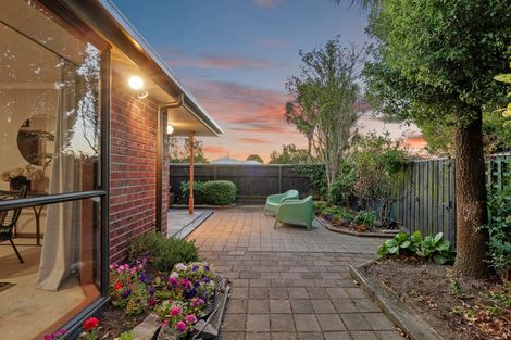 Photo of property in 11b Winters Road, Redwood, Christchurch, 8051
