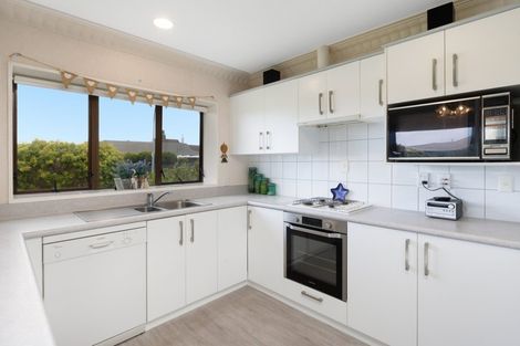 Photo of property in 76 Waratah Street, Matua, Tauranga, 3110