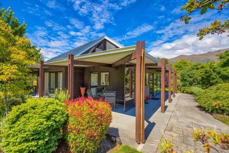 Photo of property in 36 Warren Street, Wanaka, 9305