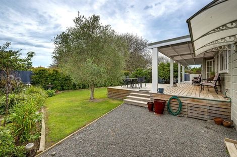 Photo of property in 20 Bennett Street, Waipawa, 4210