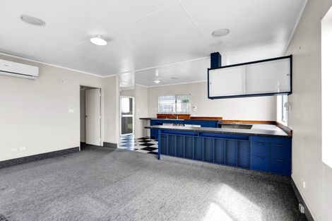 Photo of property in 19 Camellia Avenue, Bell Block, New Plymouth, 4312