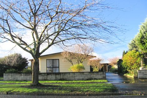 Photo of property in 4 Columbus Crescent, Flaxmere, Hastings, 4120