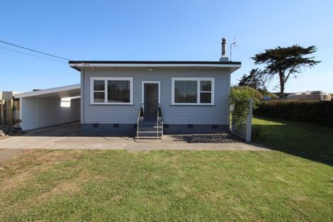 Photo of property in 1917 Parewanui Road, Parewanui, Bulls, 4894