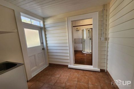 Photo of property in 1/194 Waimumu Road, Massey, Auckland, 0614