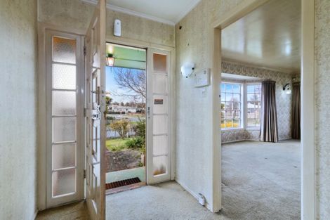 Photo of property in 2 Liane Place, Mangakakahi, Rotorua, 3015