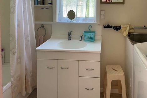 Photo of property in 64 Te Rangitautahanga Road, Turangi, 3334