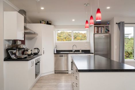 Photo of property in 17 Belize Grove, Grenada Village, Wellington, 6037