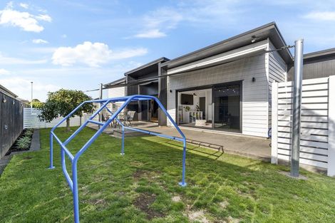 Photo of property in 23 Dreaver Drive, Waitara, 4320