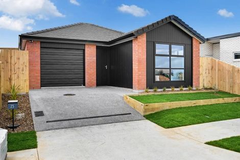 Photo of property in 23 Scenic Rise, Rototuna North, 3281