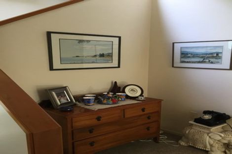 Photo of property in 1/3 Fayette Place, Te Atatu South, Auckland, 0610