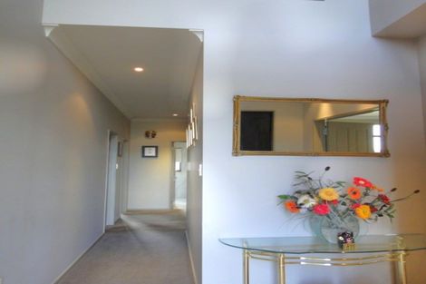 Photo of property in 22 Key West Drive, One Tree Point, 0118